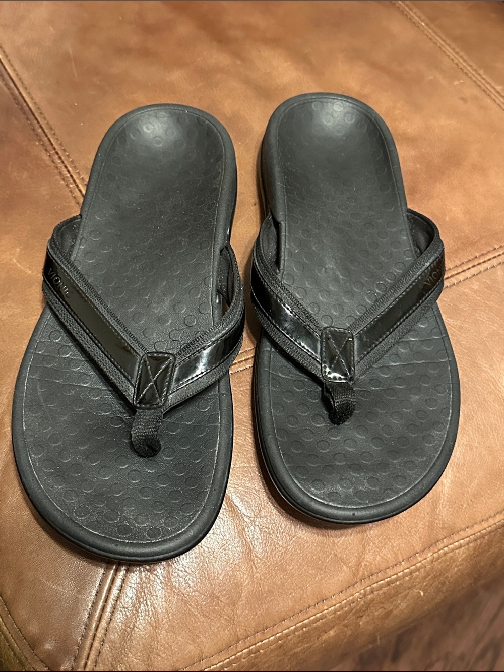 Vionic | Black Tide II Toe-Post Sandal - Women’s 9 - Picture 3 of 10